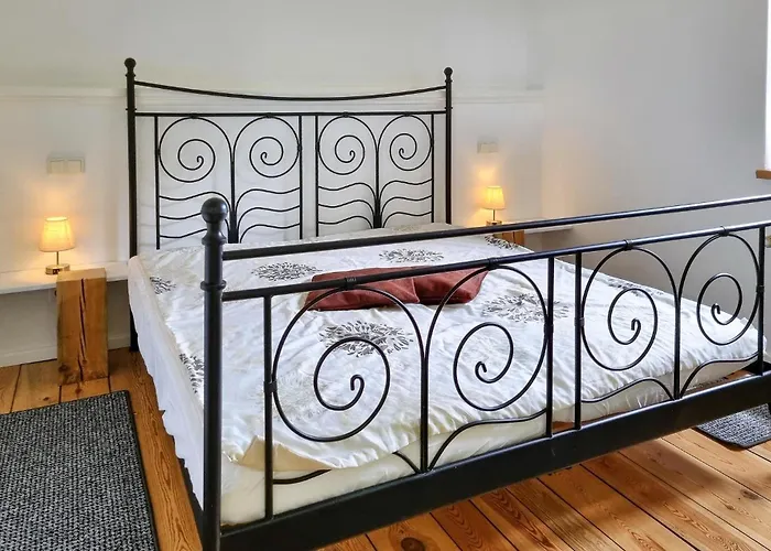 2 Bedroom Awesome In *