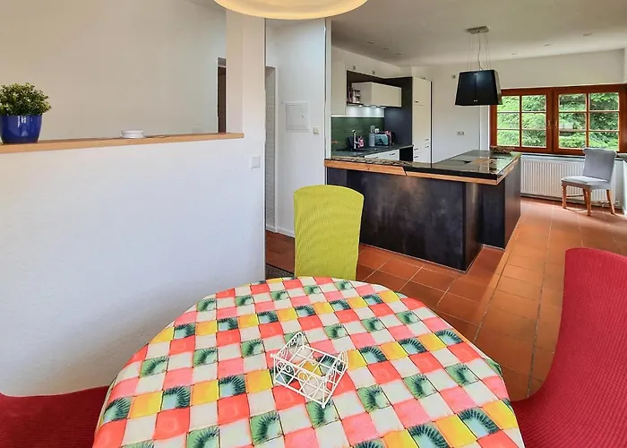 2 Bedroom Awesome In Lägenhet *